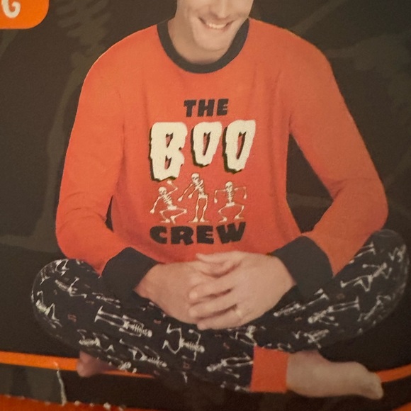 The Boo Crew - Men’s PJ Set - GLOWS IN THE DARK - Picture 6 of 7